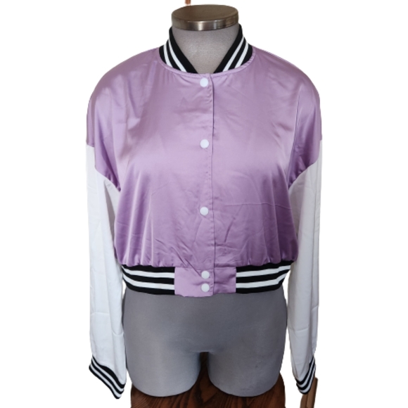 LAVENDER SATIN ☆ BASEBALL STYLE ☆ CROPPED LIGHTWEIGHT JACKET ☆ NWT - Picture 2 of 6